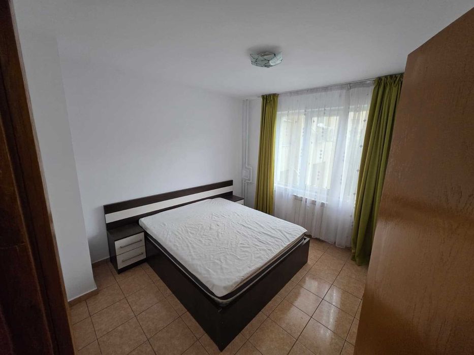 Inchiriez apartament 3 camere