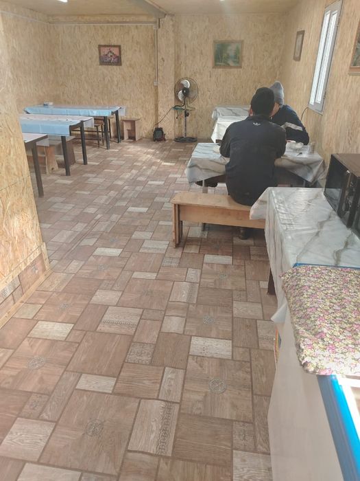 Столовая контейнер