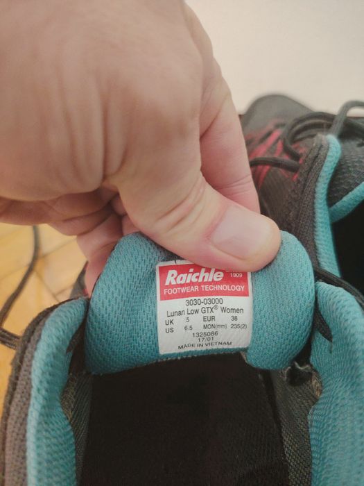 Mammut gore tex оригинални размер 37