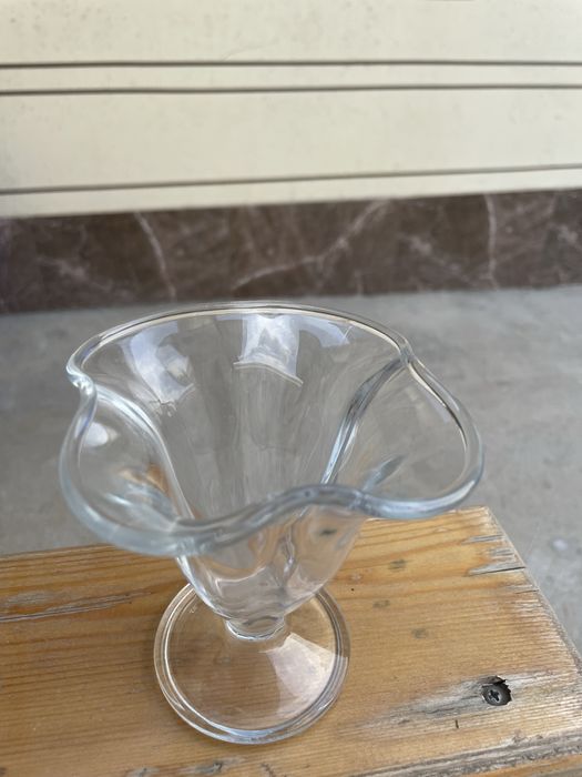 Мороженый учун идиш