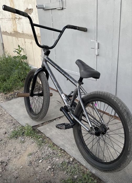 Велосипед  BMX KINK CURB