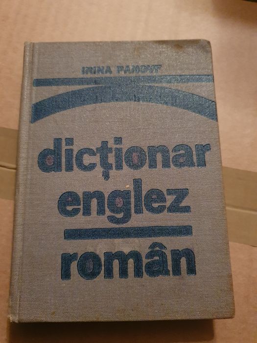 Vand diverse Dictionare