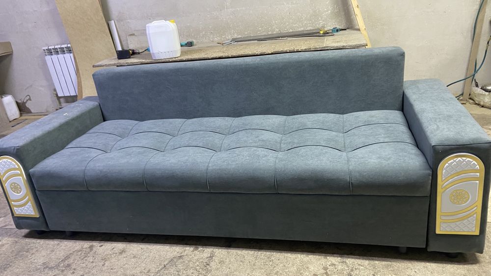 Производства Кровать с матрасом и без матраса