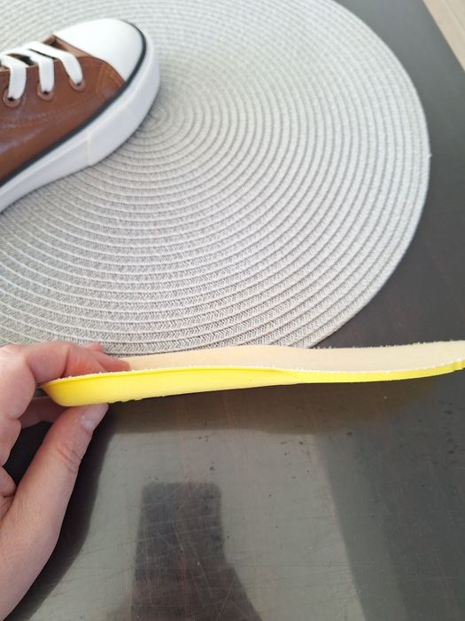 Детски кецове! 7 евро ! Нови!