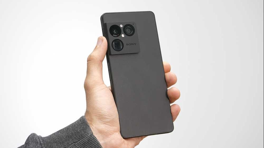 Sony Xperia 1 VIII глобален с e-sim, Android auto, меню на български 2 години гаранция