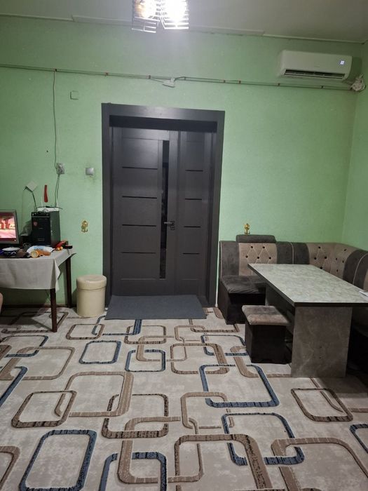 Uchastka betonka yul yoqasida