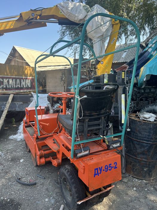 Каток дорожный тротуарный ДУ-95-2