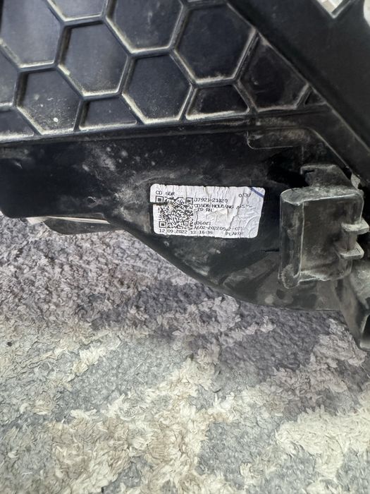 Передняя права фара kia ceed