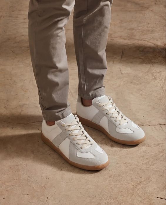 Кожени сникърси (бели)