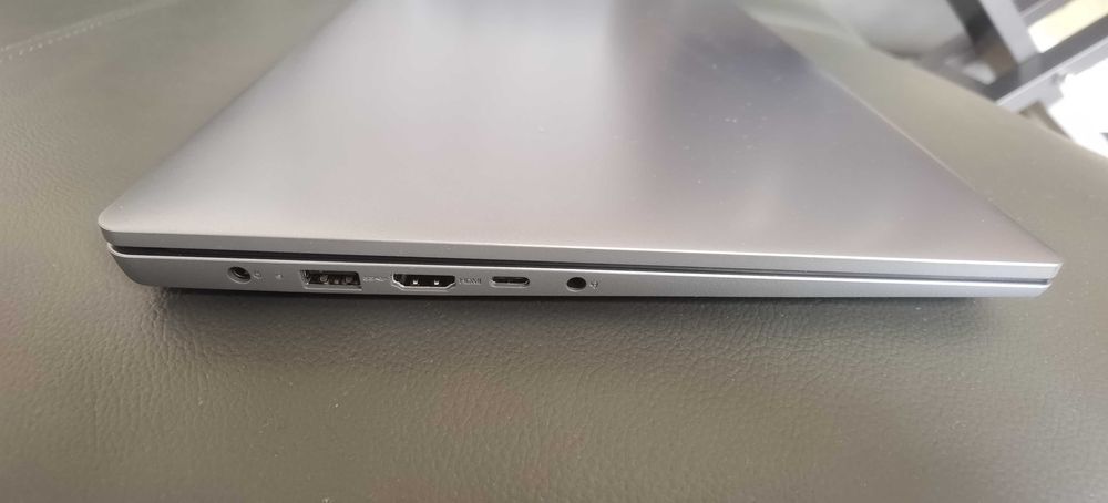 Лаптоп Lenovo нов