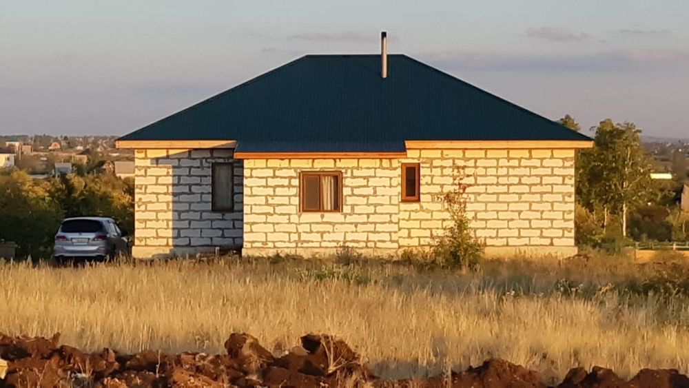 Дом в курортном месте , рядом с городом