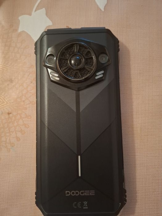 Doogee s punk смартфон