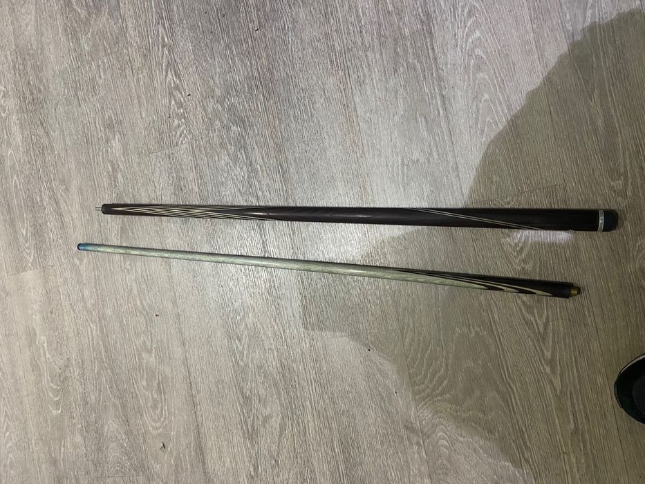 Бильярдный кий с кейсом