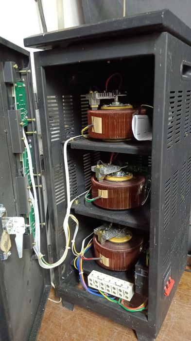 Ремонт Стабилизатора напряжения на 380 и 220 вольт
