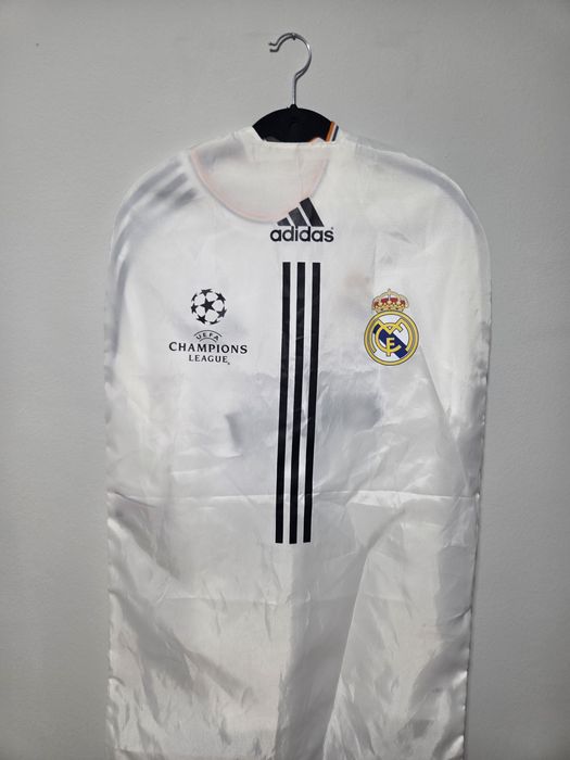 Оригинална тениска на Real Madrid сезон 2013/2014