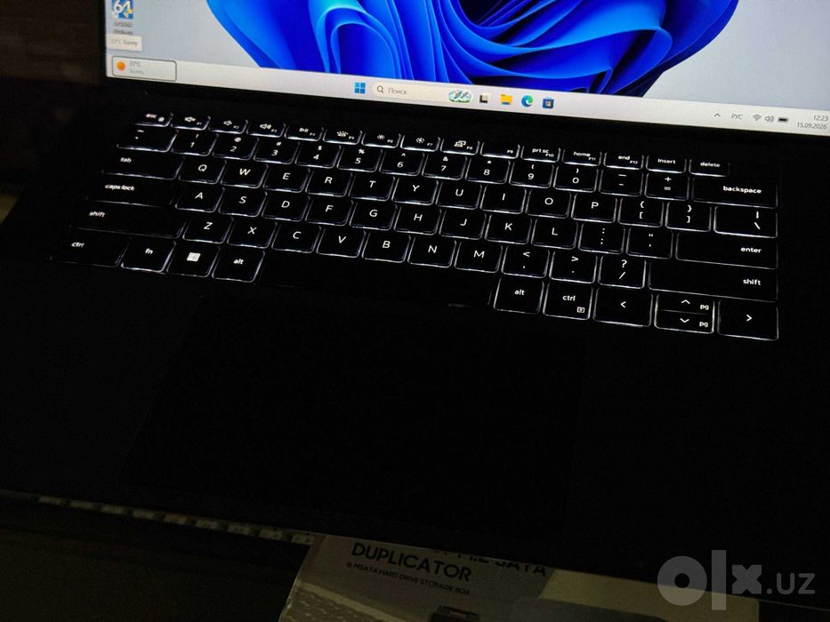 DELL XPS 15 9520 Core i7-12700H ram 16 ssd 512 NVIDIA RTX 3050 4Gb