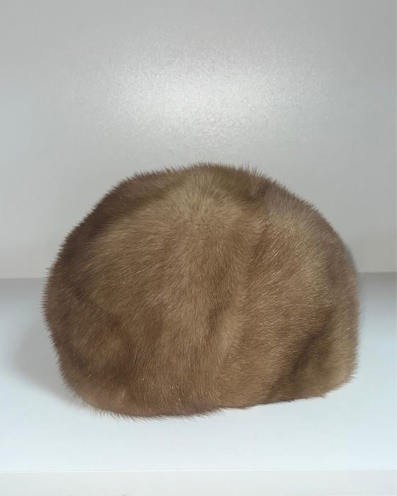 Caciula din blana naturala,impecabila