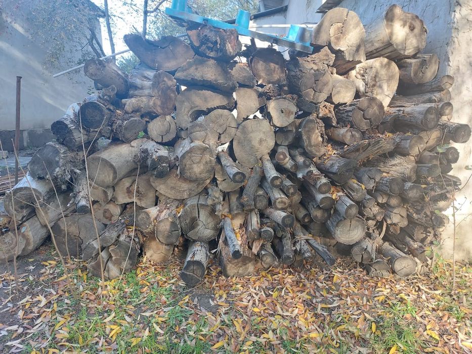 Отын сатылады 1 кубы 6000