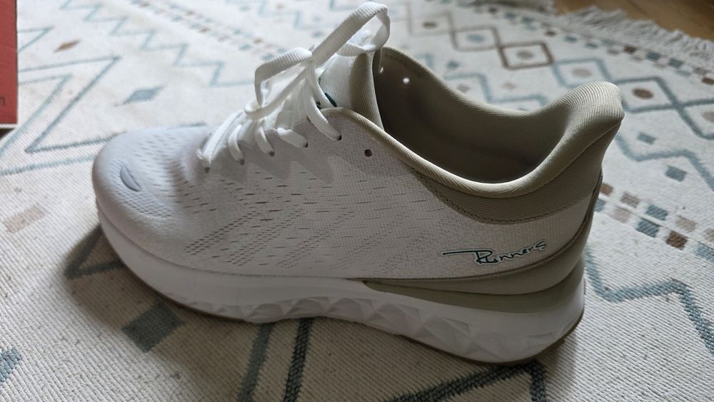 Маратонки 40 runners