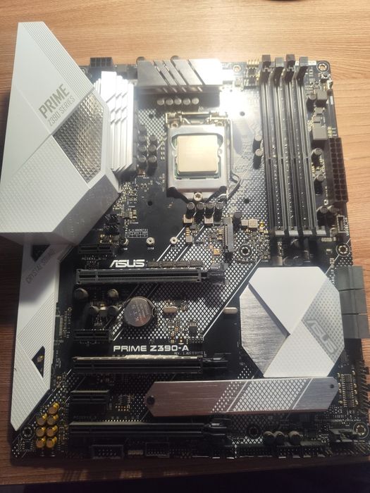 I 7 9700 kf + мат плата