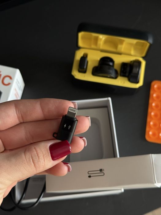 Микрофон, петлички, экшн-войч