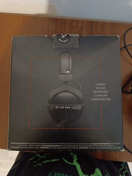 Наушники Beyerdynamic DT 770 Pro черный 80 OHM