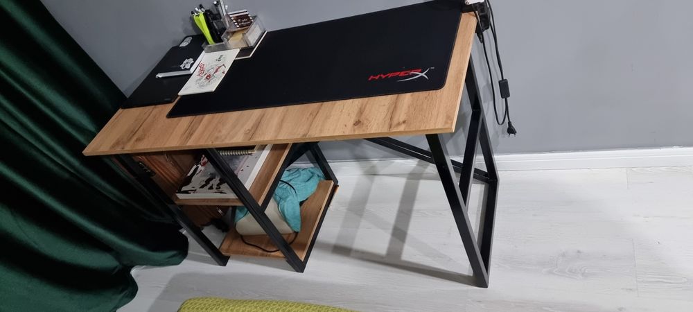 Продам спальный гарнитур