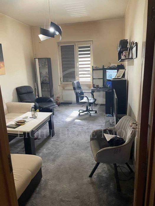 Продава се Тристаен апартамент в Пловдив, Каменица 1 - 80 кв.м за 2563 €/кв.м - Снимка #2