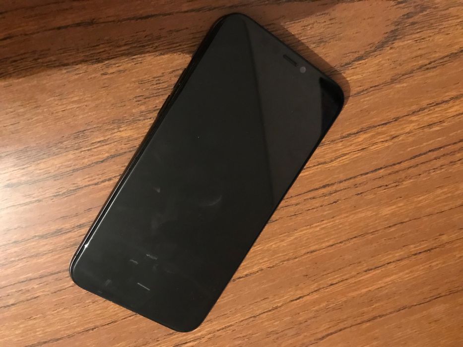 Продам айфон 11 про