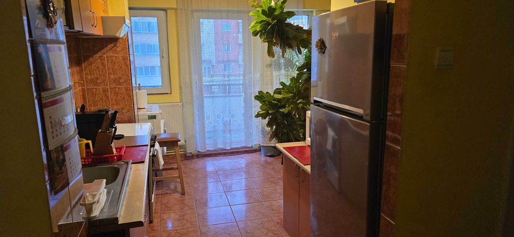 Inchiriez Apartament 2 Camere Ultracentral cu Balcon