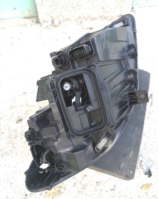 Оригинален фар Мерцедес Спринтер  Mercedes Sprinter Led