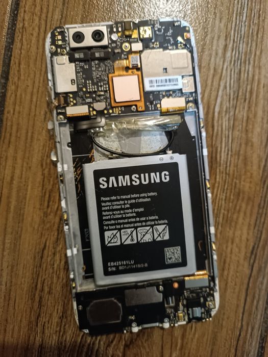 Telefon Redmi 5 plus.