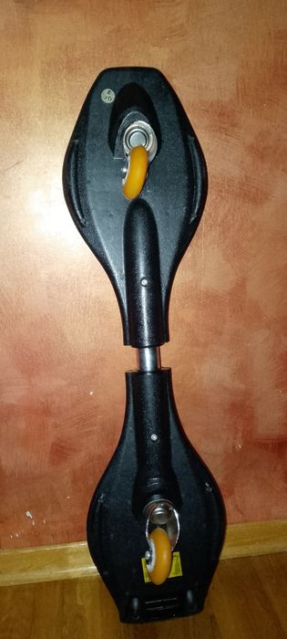 Скейтборд/роллерсерф новый.