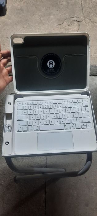 Чехол с клавишей