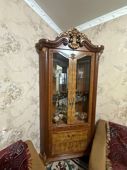 Угловая стенка для гостиной 1 пара.