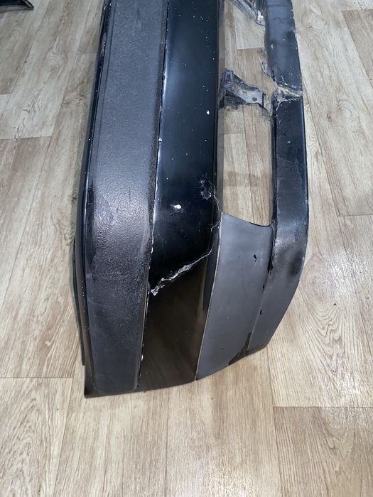 Передний бампер  бмв bmw е34 состоянии