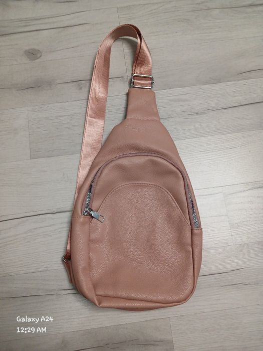 Бу сумки рюкзак.