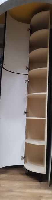 Продам угловые шкафы по 10 тыс