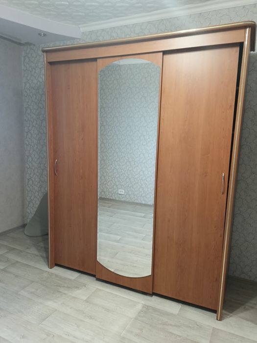 Продам шкаф купе