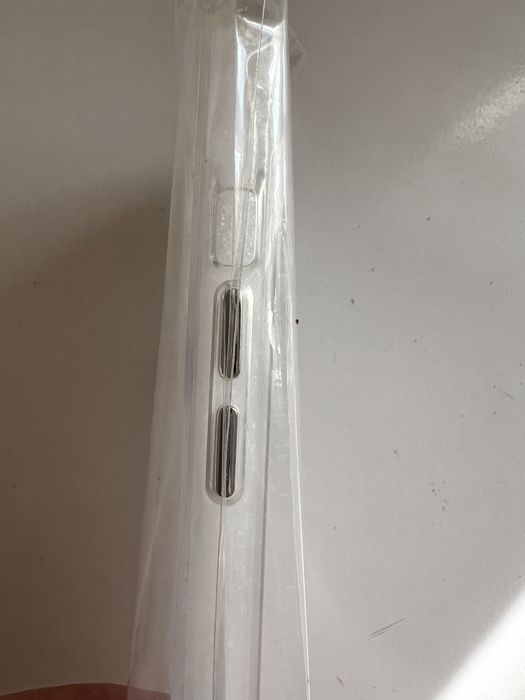 Чехол на Айфон 13 про