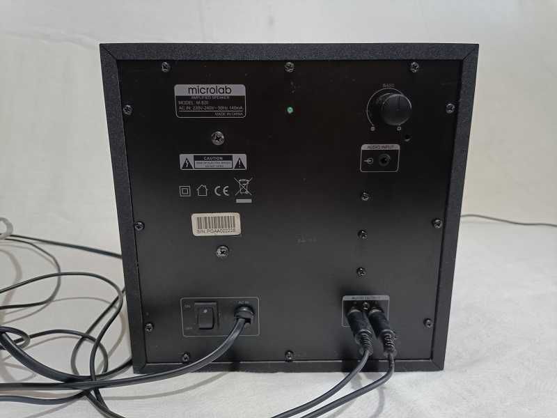 Microlab. Компьютерные колонки с сабвуфером.