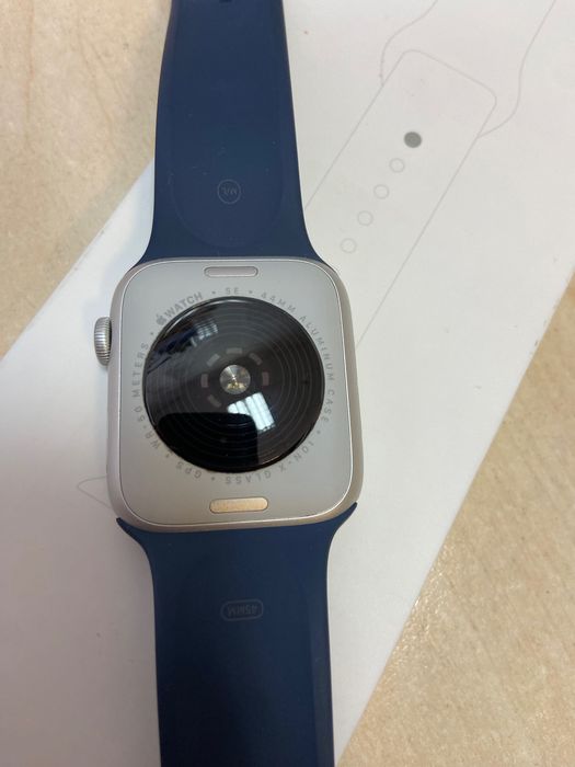 Apple Watch SE, гаранция!