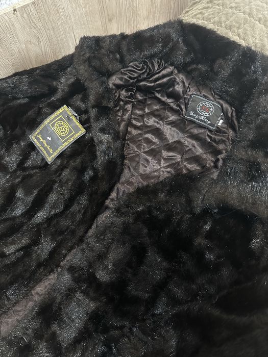 Продается искусственная  шуба