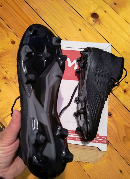 Ghete Adidas Predator 18.2 FG