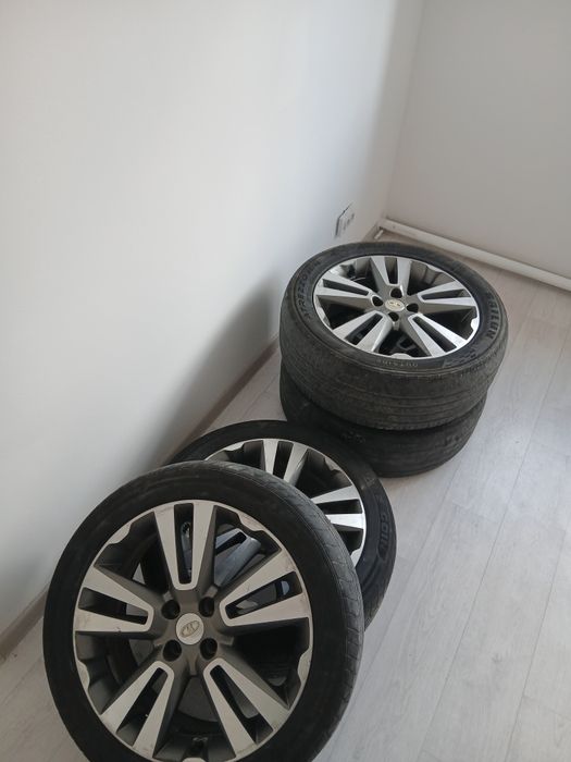 Продам Веста Диски р17 есть Обмен