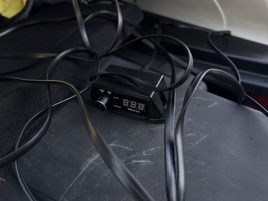 Vând amplificator (stație bass) DB 2000.1pro