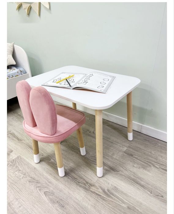 Детский стол со стулом