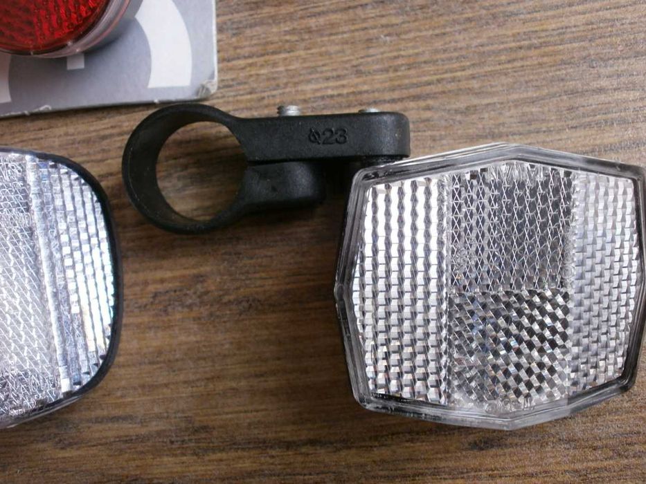 Чисто Нови Светлоотразители за Велосипеди