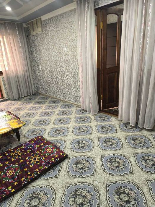 Киргили Мумтоз туйхона якинида 4/2 этаж 2 хона уй ижарага берилади