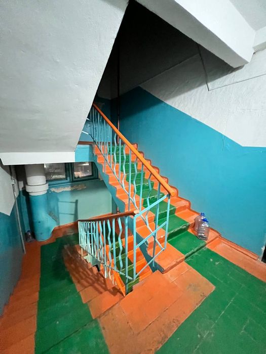 Продам 4 комнатную квартиру.